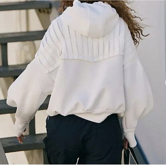 FP MOVEMENT BY FREE PEOPLE Pick It Up Pullover Women’s Oversized White NWT - Picture 3 of 9